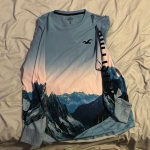 XL Hollister long sleeve curved hem t-shirt